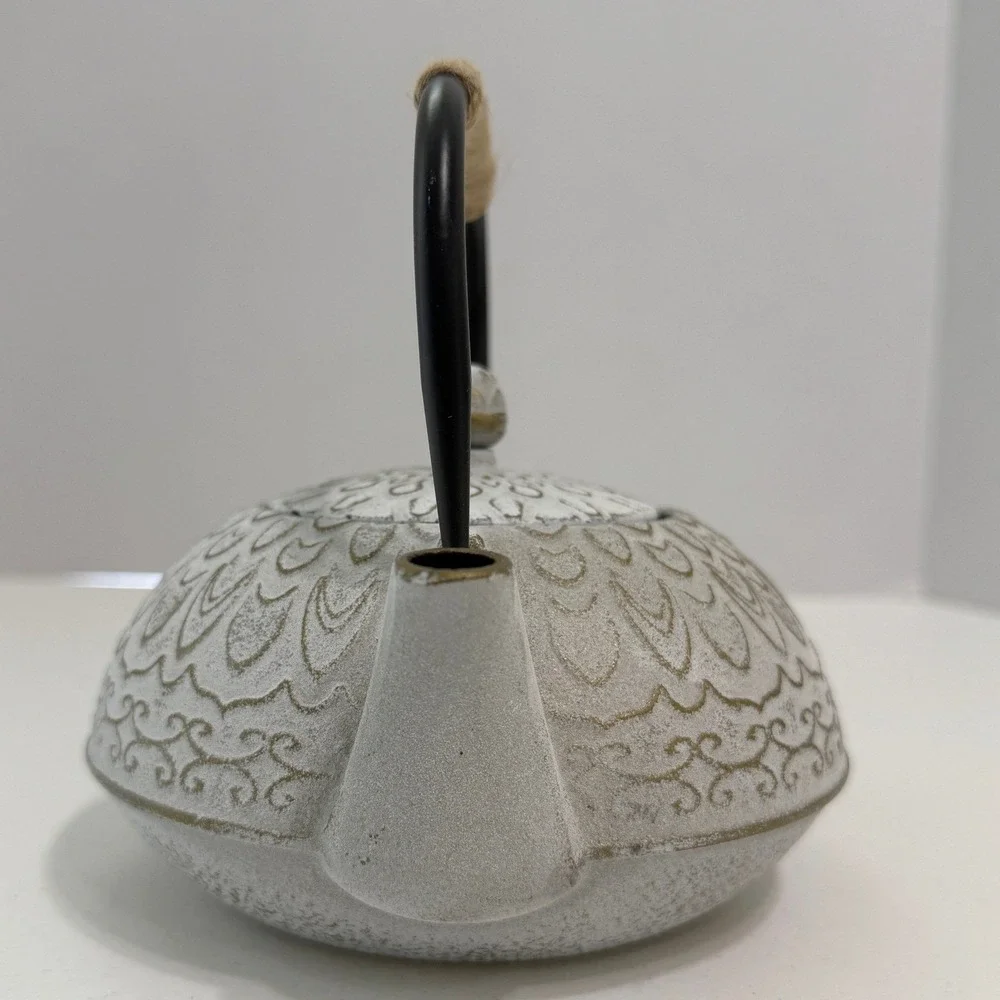 Cast Iron Teapot White Gold Distressed Boho Zen Tea‎ Pot w/ Stainless Infuser
